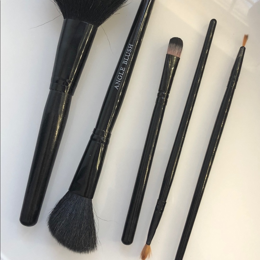 Makeup//brushes - Picture 2 of 4